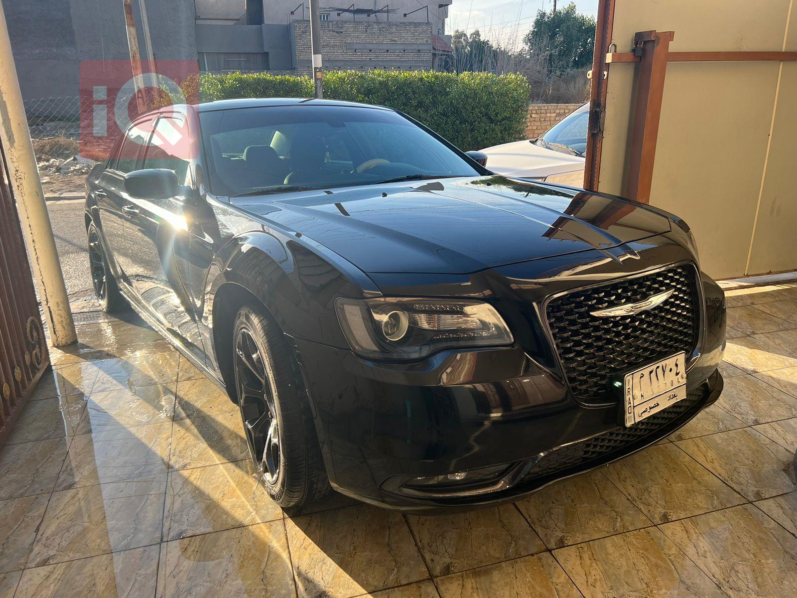 کرایسلەر 300